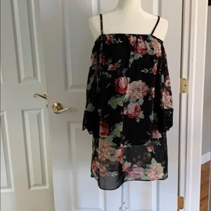 5/$35 💥 BCX OFF THE SHOULDER FLORAL DRESS